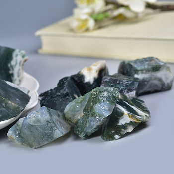 Dekorativni kristalni kamen aqua-agate za akvarij; Xueteng Crystal marka; stil moderni minimalizam; pakiranje: PP vrećica.