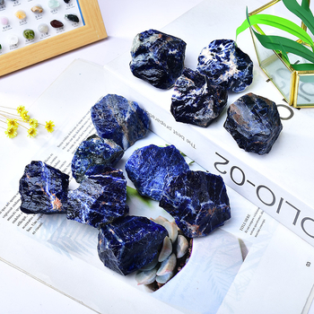 Geometrijski difuzijski kamen — kristalni mineralni ukras, brend Qiaozhixi Jewelry, materijal: kamen, tip materijala: kristal, stil: moderni minimalizam