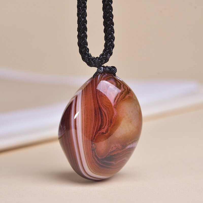 Agatni kristalni privjesak – moderan minimalistički stil, spreman za poklon za rođendan, putovanje ili zabavu