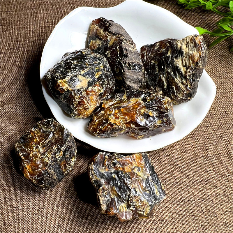 Jantarni kristalni grub kamen ukras — Brand: Fuyihui Crystal Jewelry, Modern Stil, Individualno pakirano u PP vrećicu