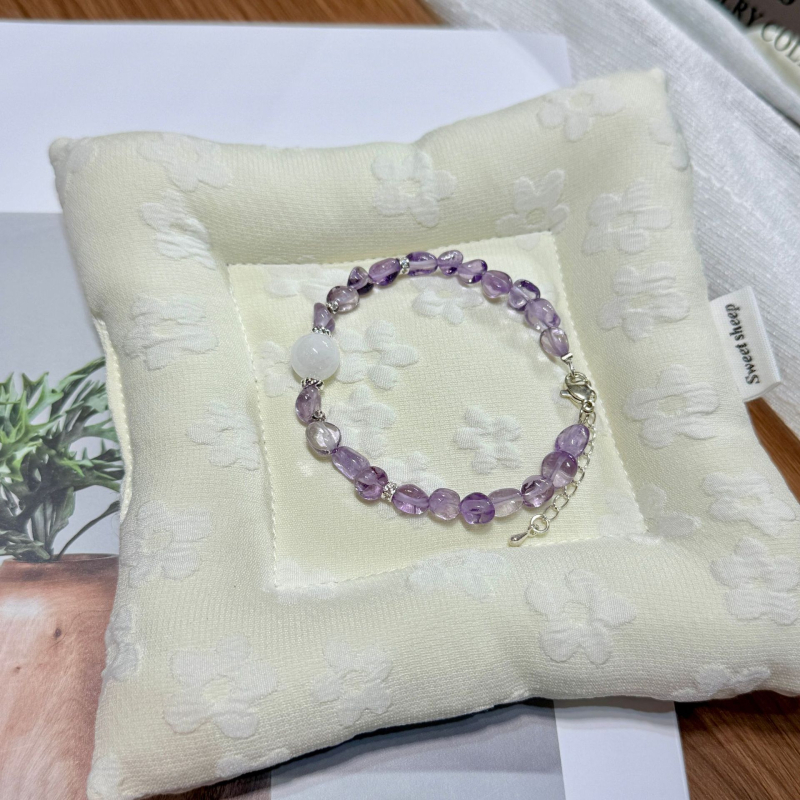 Βραχιόλι από φυσικό αμέθυστο, ακανόνιστο σχήμα, κράμα, άνοιξη 2025