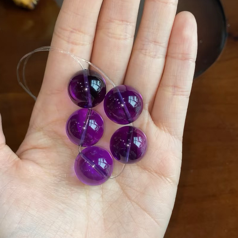 Βραχιόλι με χάντρες αμέθυστου, ασημένια στοιχεία 925, συσκευασία κουτί δώρου, κυκλοφορία άνοιξη 2025