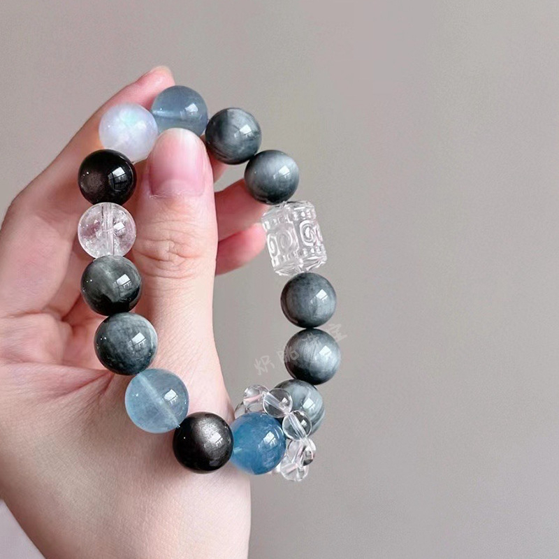 Βραχιόλι με Moonstone και κρύσταλλους, πρωτότυπος σχεδιασμός, ατομική συσκευασία, Άνοιξη 2025, διακριτική πολυτέλεια