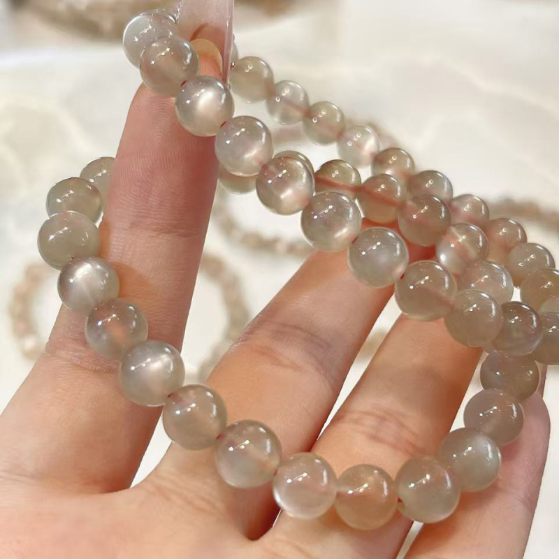 Qiaoen Brățară Crystal Moonlight pentru femei – stil proaspăt și chic; Material: cristal; Tip cristal: Moonlight; Brand: Qiaoen; Categoria: accesorii pentru mână