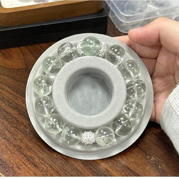 Βραχιόλι με κρυσταλλικά χάντρες, χωρίς πλευρικούς λίθους, σχέδιο με ενεργειακό λίθο, υλικά: κράμα, τιτάνιος χάλυβας, 925 ασήμι, ελαστικό κορδόνι, στυλ Χέμπερν.