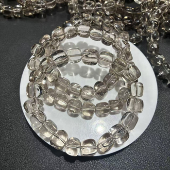 Narukvica od čajnog kristala, prirodni kristal, fino poliranje, unisex, prirodni stil, ljeto 2024