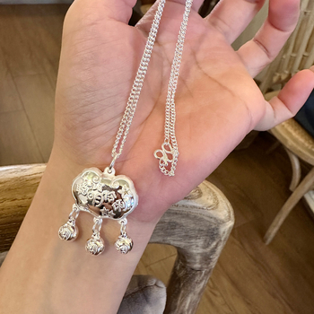 Бебешко колие от 999 сребро с амулет за дълголетие, ръчна изработка, винтовидна верига и медальон с форма животно/зодия
