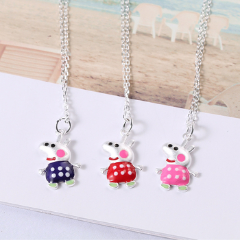 Kakloji su kiaulytės pakabuku, 925 sidabras, kryžminė grandinė, vaikų/animacinis stilius (pakabukas kiaulė; 925 sidabras; kryžminė grandinė; vaikų/animacinis stilius; personalizavimas prieinamas)