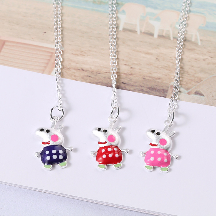 Kakloji su kiaulytės pakabuku, 925 sidabras, kryžminė grandinė, vaikų/animacinis stilius (pakabukas kiaulė; 925 sidabras; kryžminė grandinė; vaikų/animacinis stilius; personalizavimas prieinamas)