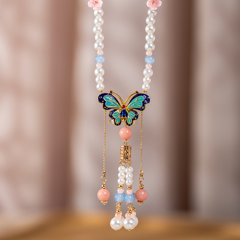 Karoliai - rankų darbo, dirbtinės perlais, vaikiško stiliaus, vabzdžio formos pakabukas, įprasta grandinė, Pavasaris 2023