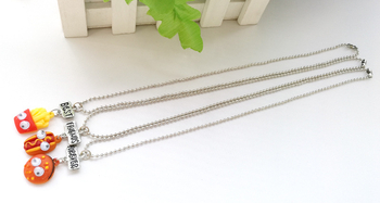 Vaikų karoliai su resininiu hamburgerio ir hot dog motyvu, BFF dizainas, kamuolių grandinė ir pakabukas.