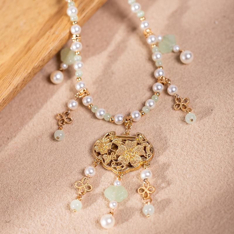 Dječji ogrlica s umjetnim perlama, privjesak od legure, kuglični lanac, duljina 41-50 cm, ručna izrada