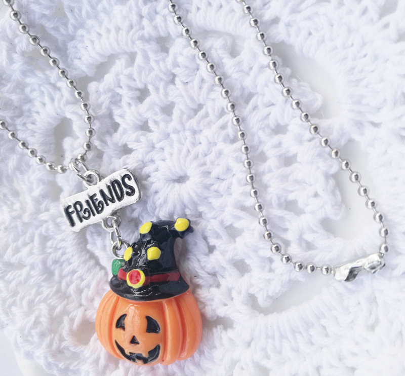 Vaikų Helovyno grandinėlė su pakabuku – 3D dervos voro-moliūgo motyvas, animacinio stiliaus, karolių grandinė, reguliuojamas ilgis