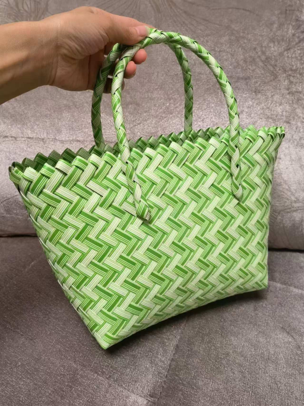 Maocai PU pletena torbica – vertikalni kvadratni oblik, osvježavajući i sladak stil, unutarnja džep za dokumente