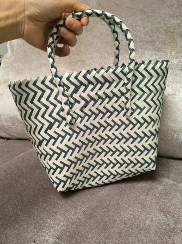 Maocai PU pletena torbica – vertikalni kvadratni oblik, osvježavajući i sladak stil, unutarnja džep za dokumente