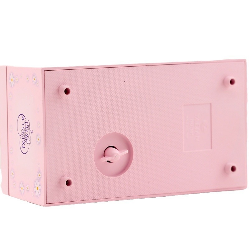 Muzikos dėžutė su šokių mergaitės motyvu — plastikas, abstraktus siluetas, injekcinis formavimas, dovana vestuvėms, gimtadieniams, baigimo proga