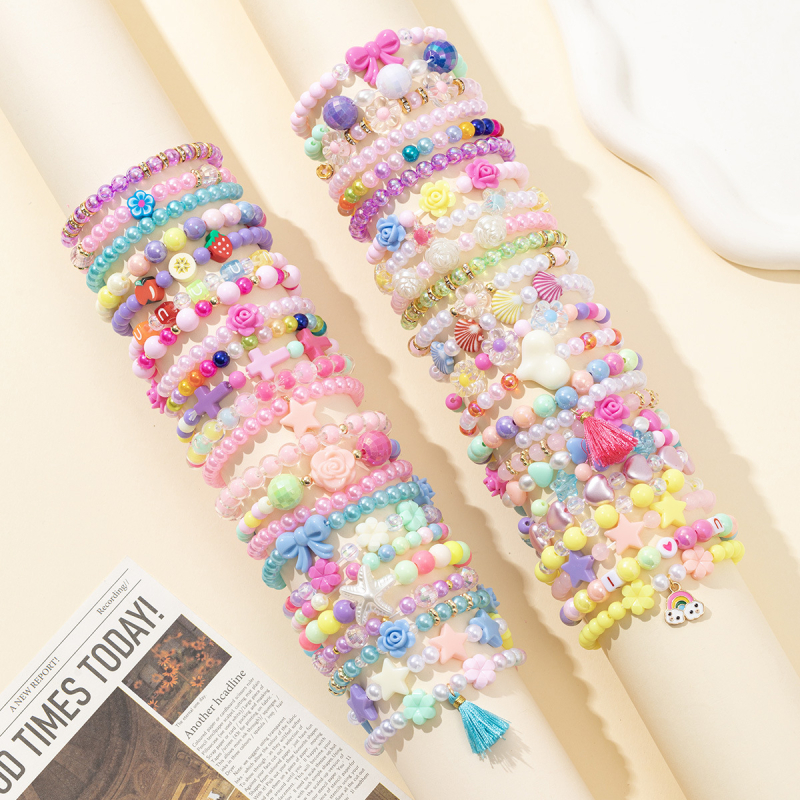 Dječja elastična narukvica od akrilnih perlica s geometrijskim uzorkom, ručna izrada, unisex, proljeće 2024