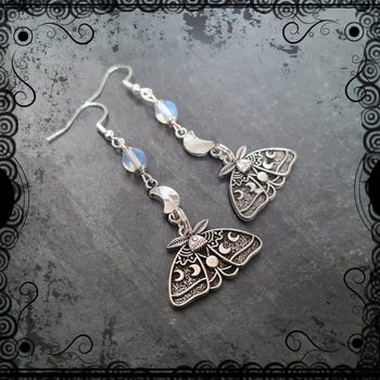 Geometrijske naušnice od cinkove legure, elektroplatirane, s nehrđajućim čeličnim postom, pop stil