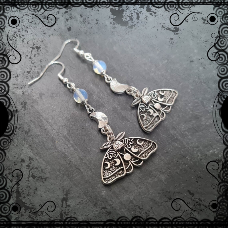 Geometrijske naušnice od cinkove legure, elektroplatirane, s nehrđajućim čeličnim postom, pop stil