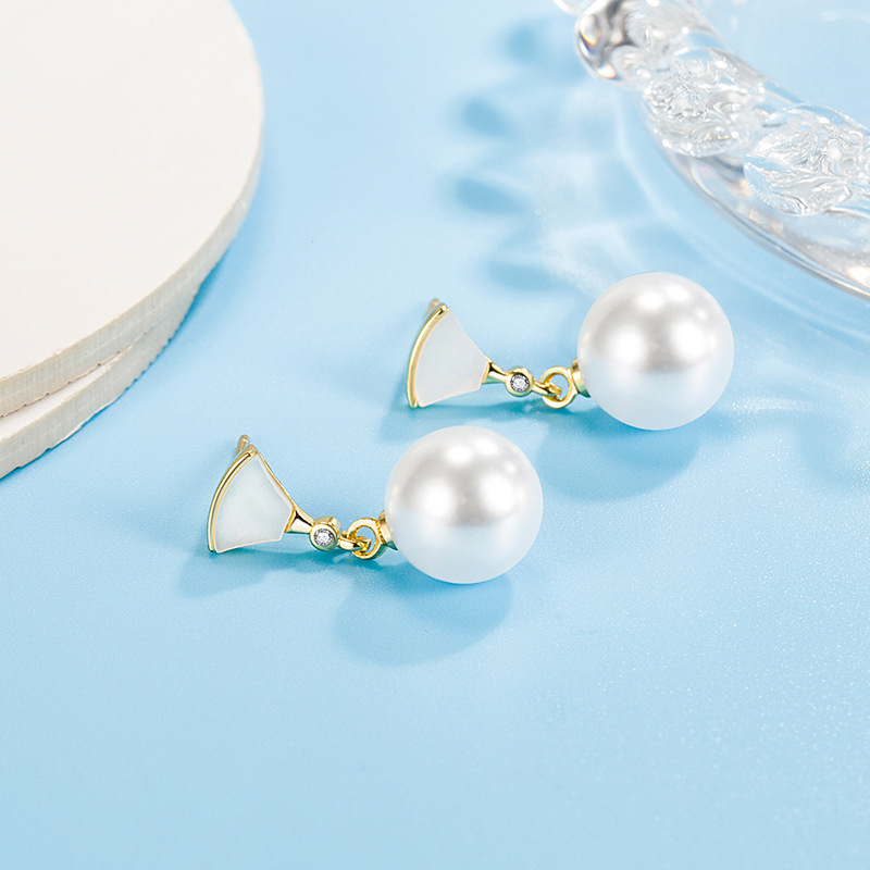 Naušnice od bakra, elektrolitički premaz, sofisticiran dizajn, gradski modni stil, za žene