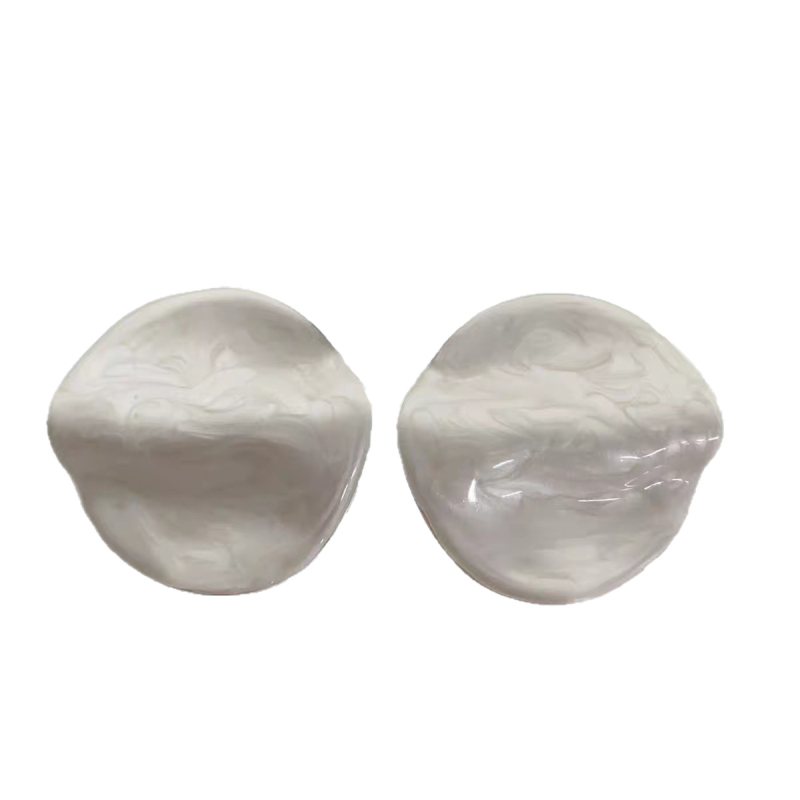 Naušnice od bakra s nepravvilanim kapljastim oblikom, elektroplatirane, s iglicama od srebra 925, lagani luksuzni stil