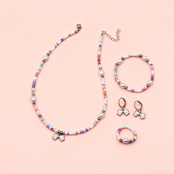 Laste boheemlaste stiiliga juveelide komplekt: kaelakee, käevõru, sõrmus ja kõrvarõngad; sulam, 9K puhtus; karabiid kasti tüüpi; õli tilgutamise viimistlus