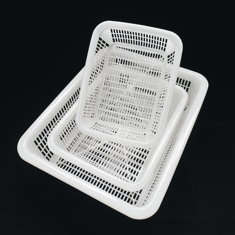 Műanyag tárolókosár négyzetes szitával és lefolyó funkcióval, modell 0361, PE anyag