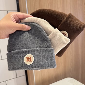 Kūdikio vilnos megztinė kepurė su išsiuvinėtu raide M – kupolinė karūna, kraštas, kvėpuojanti, šilta, atspari vėjui, žieminė versija 2025, Ins stilius