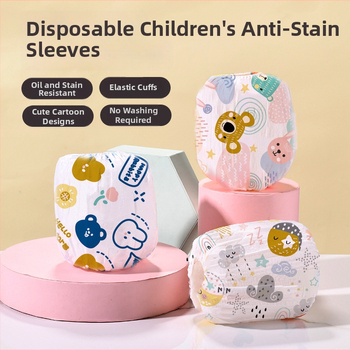 Vienkartinės vaikų rankovės – neaustas audinys, vandeniui ir aliejui atsparios, kvėpuojanti membrana, mielas raštas, 800 porų dėžutėje