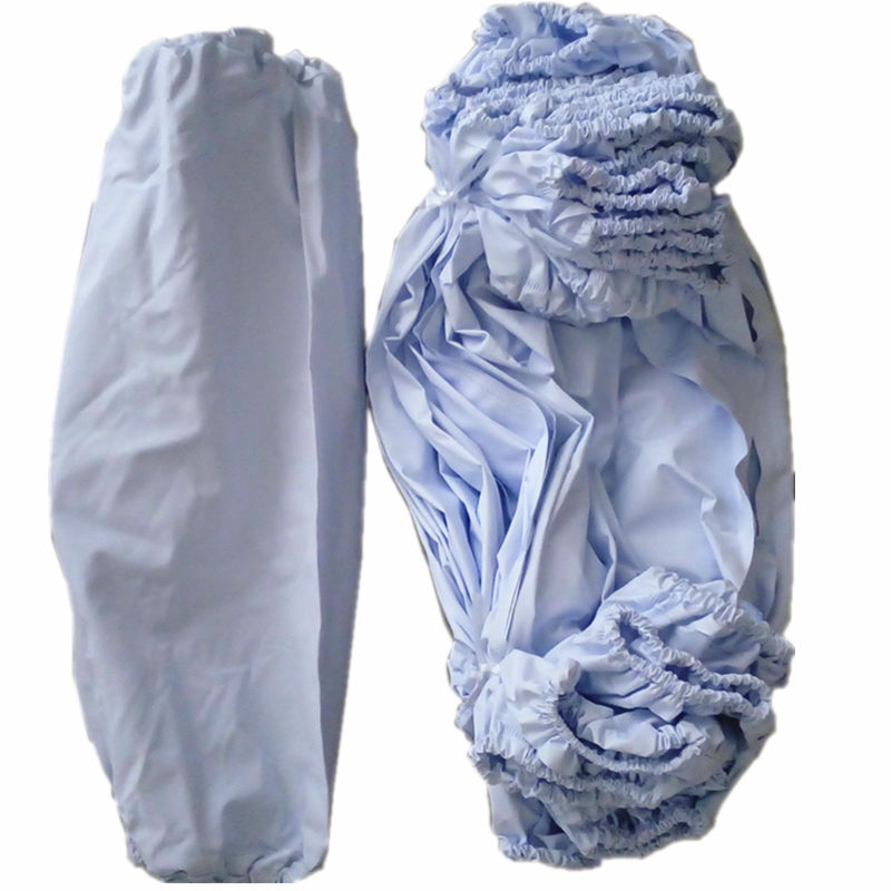 Oversleeves su PVC kaip pagrindine medžiaga, atsparios vandeniui, vienodo rašto, šiuolaikinis minimalistinis stilius