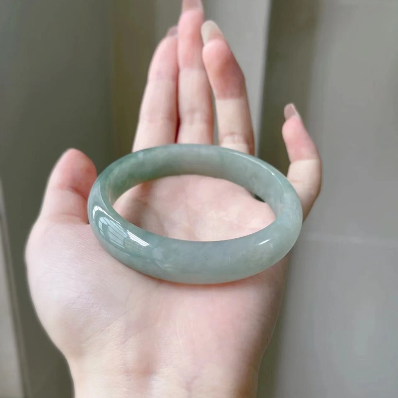 Jado apyrankė su auksiniu įkaldymu, ledo tipo nefritas, rankų darbo, unisex etninis stilius, kilmė Yiwu, vasara 2024