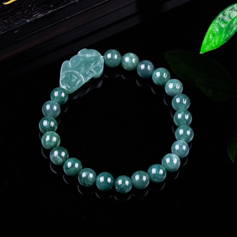 Pixiu jade karkötő, A-kategóriás jég-típusú jade, kézzel készített, természetes jade