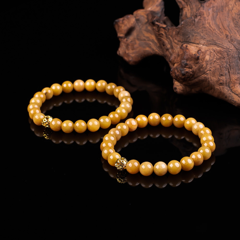 Jade egy gyöngyös karkötő, kézzel készített, uniszex, geometriai forma