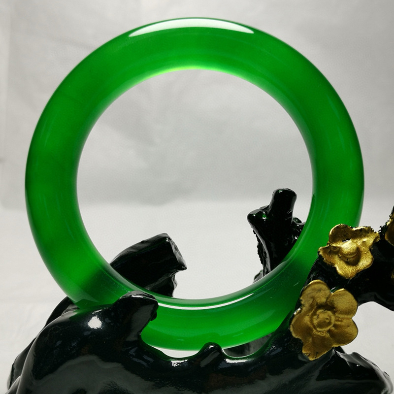 Nefrit karkötő | Tiszta polírozott felület | Eredet: Yunnan | 2025 tavaszi bevezetés | Könnyű luxus stílusú kézzel készül ékszer