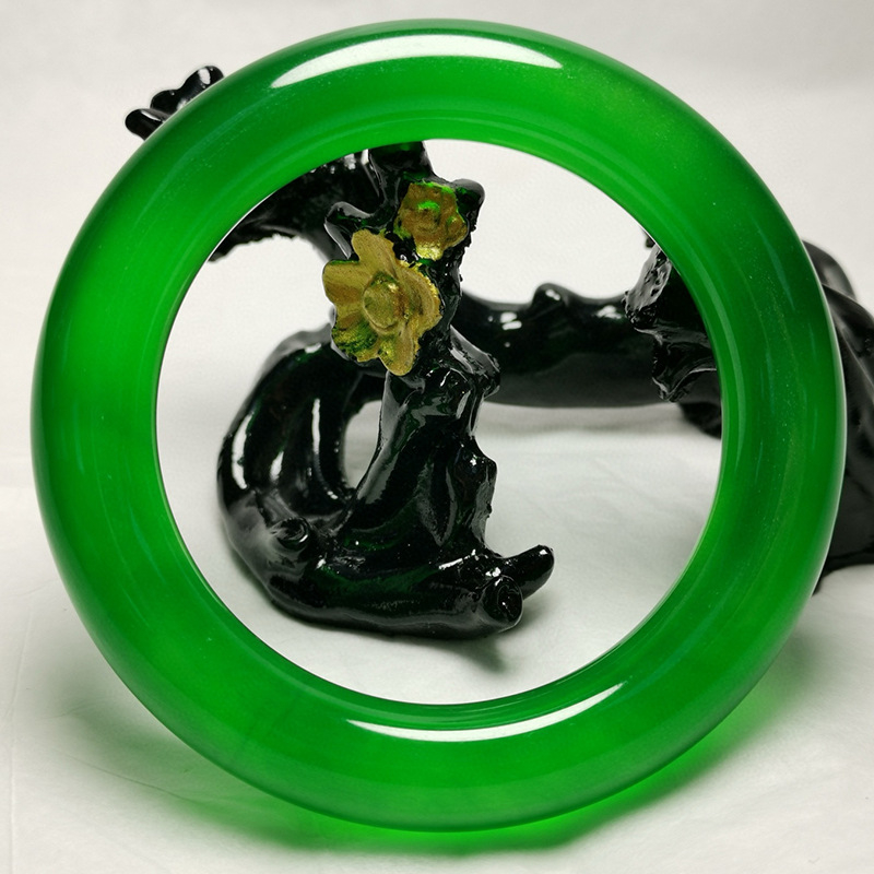 Nefrit karkötő | Tiszta polírozott felület | Eredet: Yunnan | 2025 tavaszi bevezetés | Könnyű luxus stílusú kézzel készül ékszer