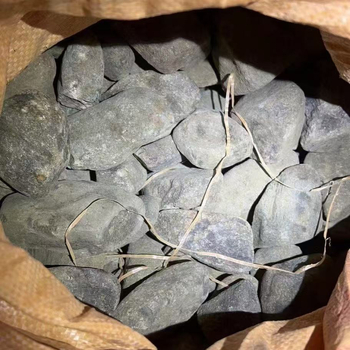 Burmai jádeit karkötő - nyers kő, romb alak, uniszex, könnyed luxus stílus, testreszabható