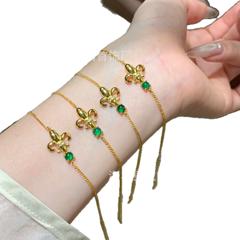 Brățară Jadeite cu inlay din argint S925, design proaspăt în formă de romb pentru femei