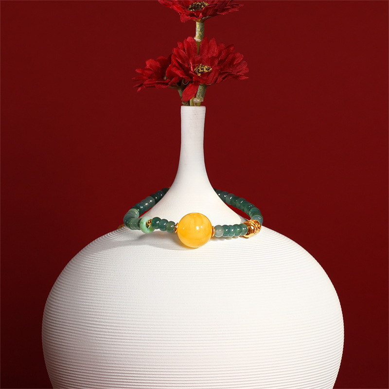 Brățară din jad natural, Gradul A, placare cu aur 18K, mărgele rotunde, clopoțel emailat