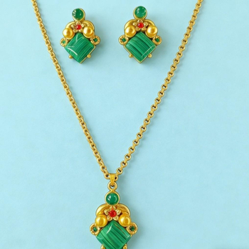 Set nakita: naušnice, ogrlica i narukvica; cinkova legura s pozlaćenim premazom; lanac tipa O; Brend Nothing; Autorizirana privatna marka