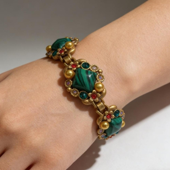 Set nakita: naušnice, ogrlica i narukvica; cinkova legura s pozlaćenim premazom; lanac tipa O; Brend Nothing; Autorizirana privatna marka