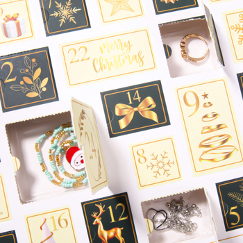 Set nakita: naušnice, prsten, narukvica i ogrlica; stil snježne pahulje; cinkova zliatina; elektroplating; križni lanac; privjesak od legure.