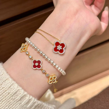 Set de bijuterii: trifoi cu patru foi cu carneolian, colier, cercei și brățară; argint 925, placare electrolitică, lanț regulat; model plante și flori; stil lux ușor