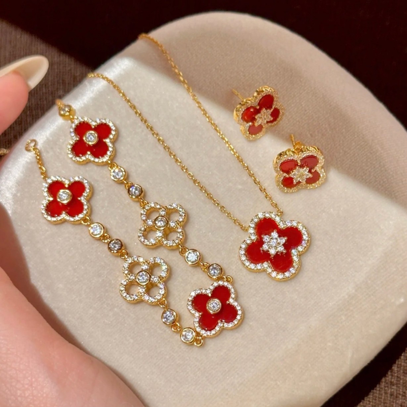 Set de bijuterii: trifoi cu patru foi cu carneolian, colier, cercei și brățară; argint 925, placare electrolitică, lanț regulat; model plante și flori; stil lux ușor