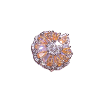 Set nakita: naušnice, ogrlica i narukvica; bijeli bakar; križni lanac; motiv insekata (let/šipak); umjetni kristal privjesak