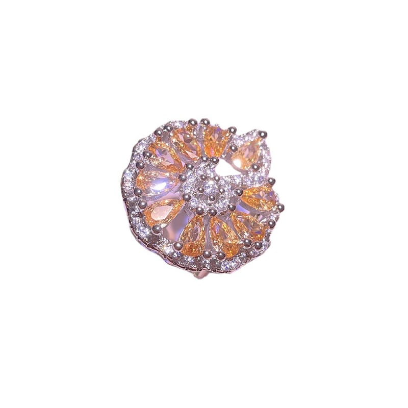 Set nakita: naušnice, ogrlica i narukvica; bijeli bakar; križni lanac; motiv insekata (let/šipak); umjetni kristal privjesak