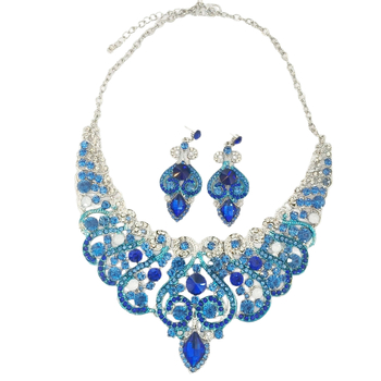 Set naušnica i ogrlice – legura, s dijamantnim postavljanjem, ogrlica u obliku O, privjesak od titan čelika