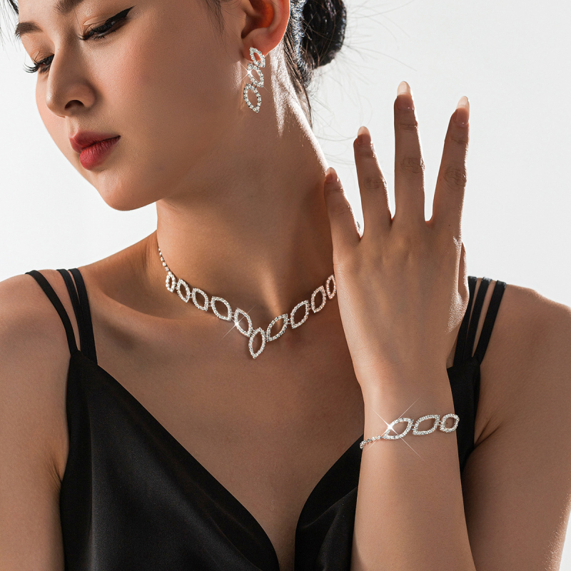 Trodjelni set nakita: ogrlica, naušnice i narukvica od bakra, lanac u obliku vodnog vala, Rhinestone privjesci; motivi: Ljubav / Kap vode / Zvono