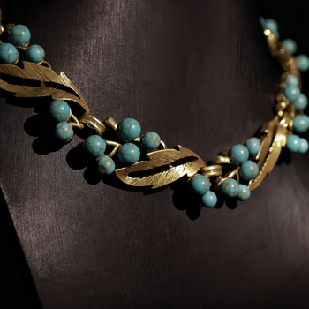 Levélmintázatú gyöngy nyaklánc és fülbevaló készlet; ötvözet, elektroplatírozás; szabványos lánc; szív, csepp és harang motívumok; retró irodalmi stílus; nőknek.