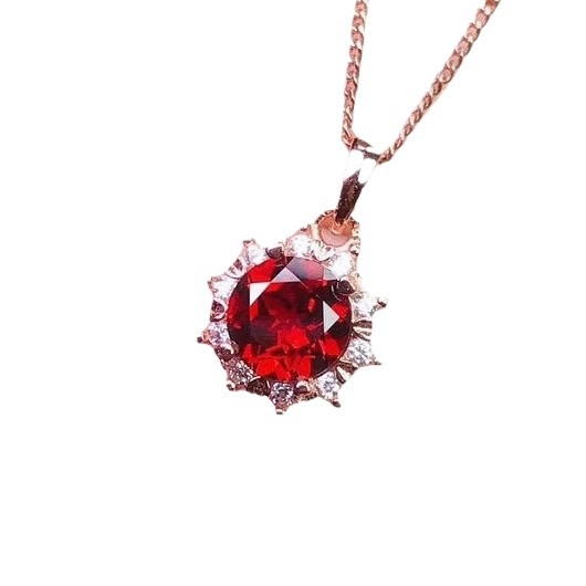 Set natural Mozambic garnet cu argint 925 – cercei și brățară, încrustate, design simplu și elegant