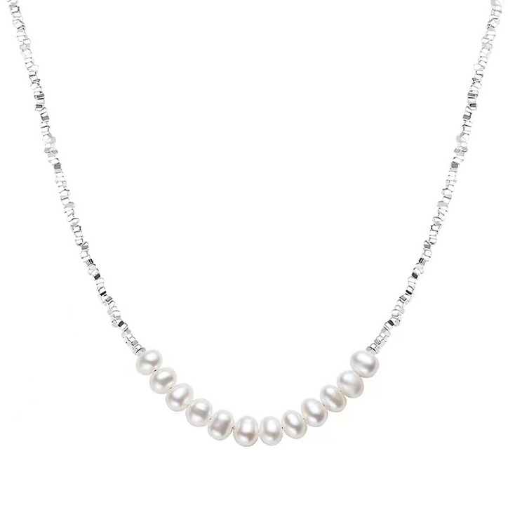Colier din argint S990 cu perlă naturală, fragmente de argint neregulate, design geometric clavicular, lanț cu bile, lungime 41–50 cm, finisaj Seiko, lux ușor